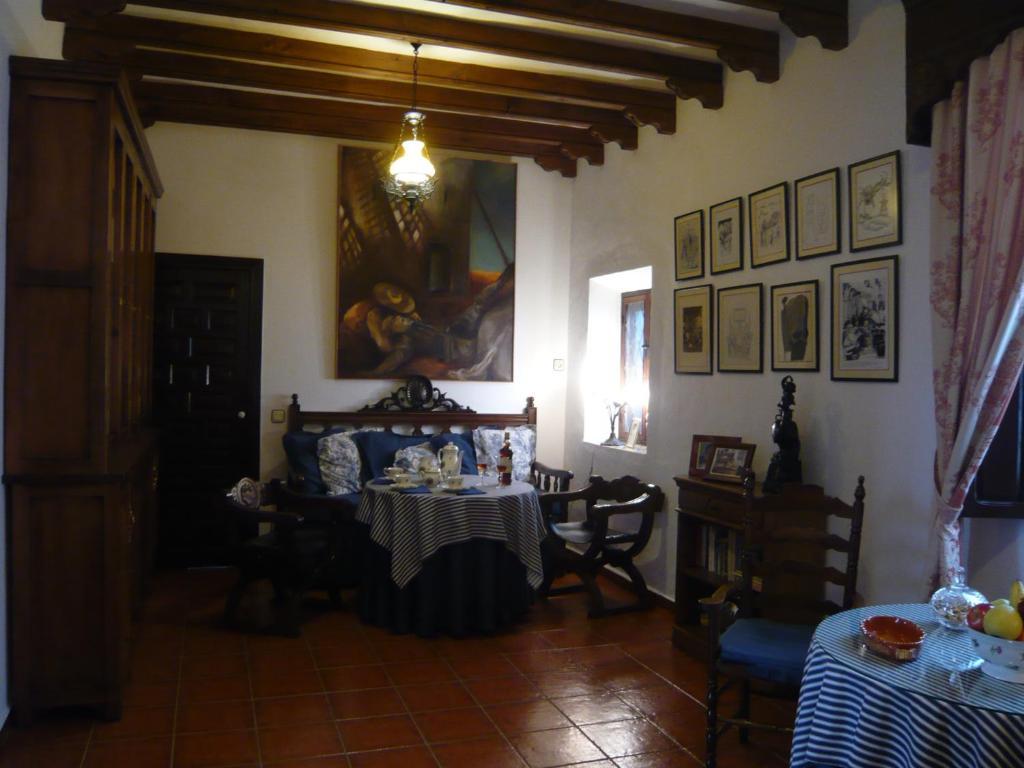 בית הארחה אל טובוסו 	Hospederia Casa De La Torre מראה חיצוני תמונה