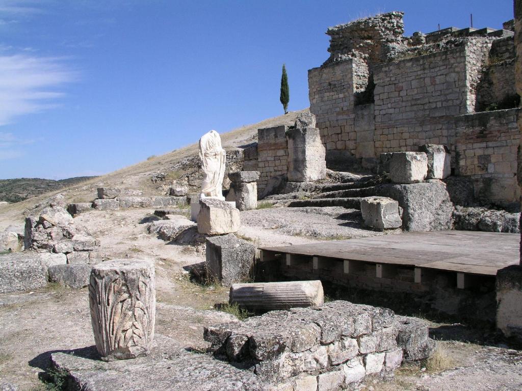 בית הארחה אל טובוסו 	Hospederia Casa De La Torre מראה חיצוני תמונה